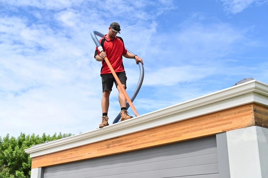 Premium Gutter Cleaning in Hubbard, OR Premium Gutter Cleaning in Hubbard, OR