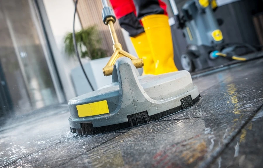 Professional Driveway Cleaning in Hubbard, OR Professional Driveway Cleaning in Hubbard, OR